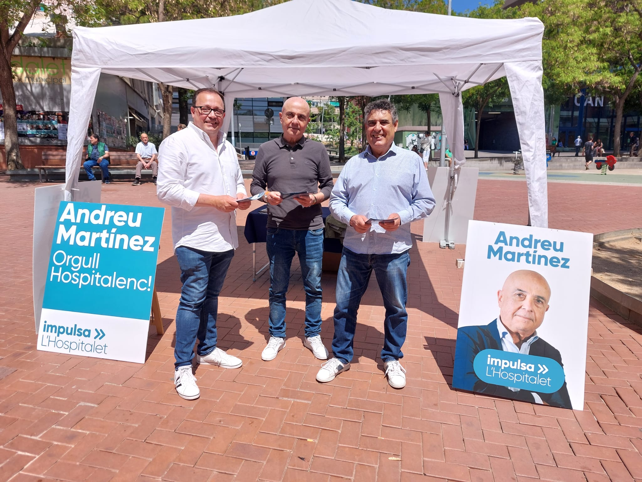Carpa Informativa a Plaça de la Bòbila